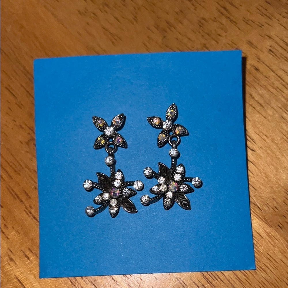 Elegant Floral Silver Earrings